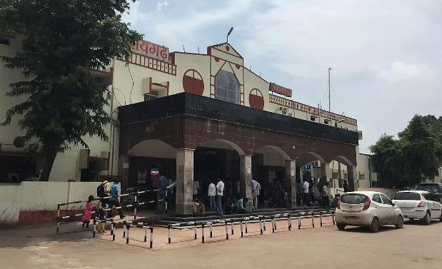 Raigarh: रायगढ़ रेलवे स्टेशन को मिलेगा नया और आधुनिक स्वरूप, अमृत भारत योजना के तहत तेजी से चल रहा विकास कार्य