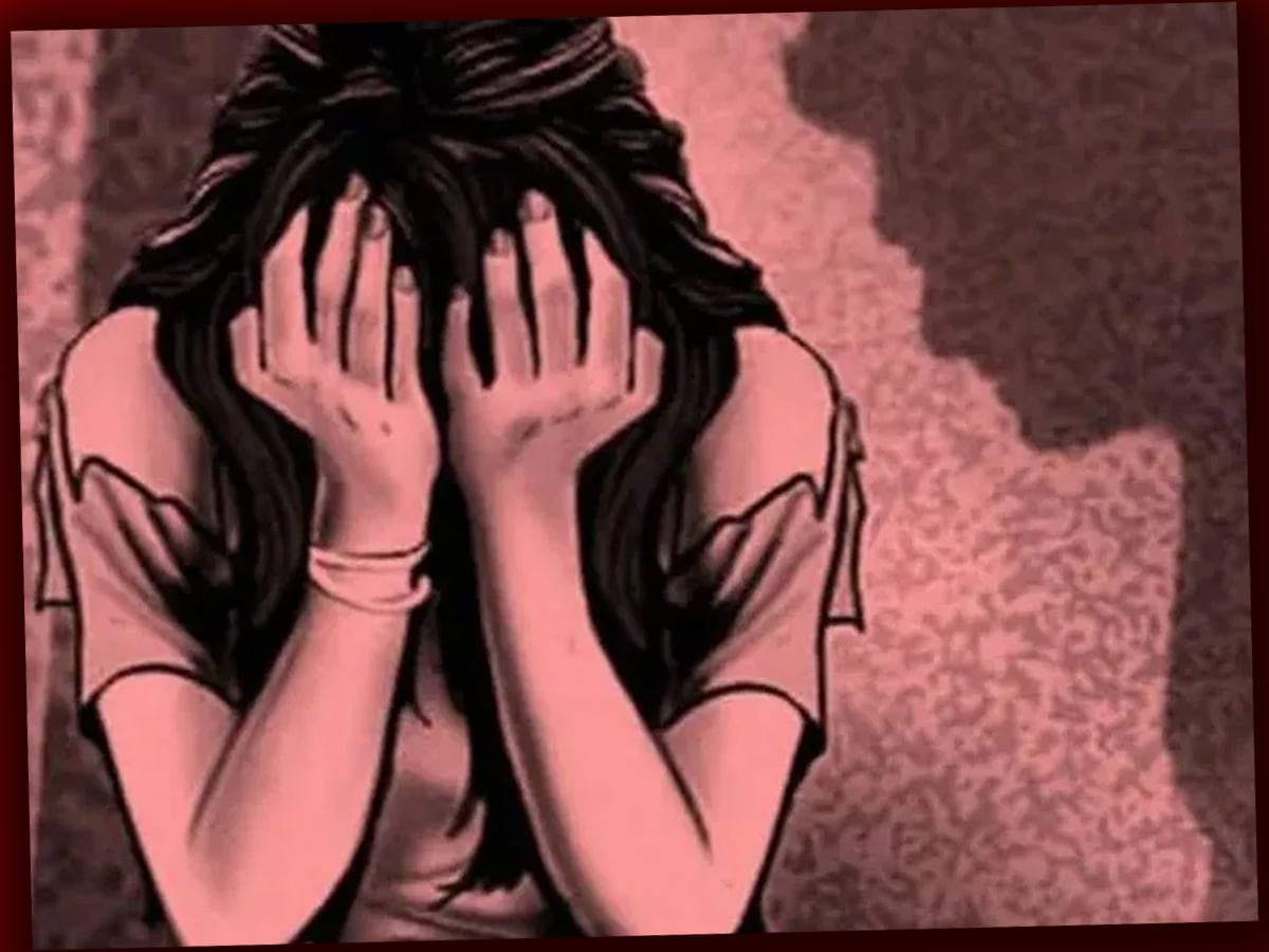 Raigarh: फेसबुक फ्रेंड ने बनाया अश्लील वीडियो, 6 साल तक करता रहा ब्लैकमेल, महिला से 35 लाख रुपये वसूले