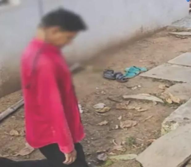 Durg: पूर्व उपसरपंच ने फांसी लगाकर की आत्महत्या, चारबांधा तालाब के पास पेड़ से लटका मिला शव