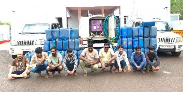 Balod: पुलिस की बड़ी कार्रवाई, अंतरराज्यीय डीजल चोर गिरोह का भंडाफोड़, सरगना सहित 9 गिरफ्तार