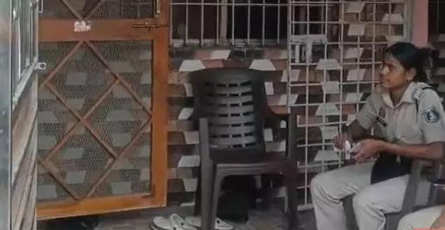 Balodabazar: ACB-EOW की बलौदाबाजार में बड़ी कार्रवाई, शराब कारोबारी के ठिकानों पर छापेमारी