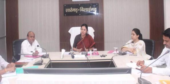 सारंगढ़-बिलाईगढ़ में धरती आबा जनजातीय ग्राम उत्कर्ष अभियान पर समीक्षा बैठक आयोजित