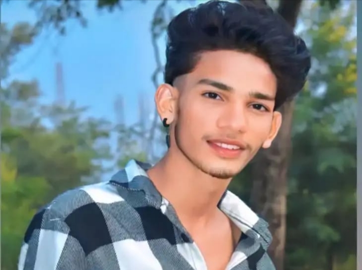 “डिजिटल फंदे में फंसीं मासूम जिंदगियां, सोशल मीडिया रील के पीछे छिपा था ब्लैकमेलिंग का खौफनाक जाल”