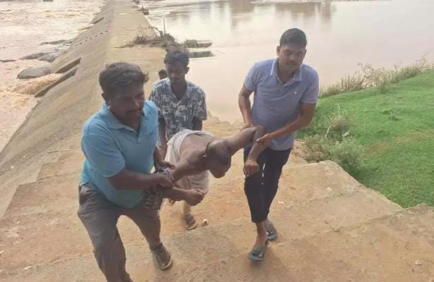 रामानुजगंज एनीकट में डूब रहे युवक की बची जान, स्थानीय युवक और डायल-112 टीम की तत्परता आई काम