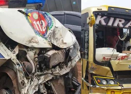 रायपुर में NH-53 पर भीषण त्रिकोणीय हादसा, कंटेनर-बाॅस और डायल 112 वाहन में टक्कर