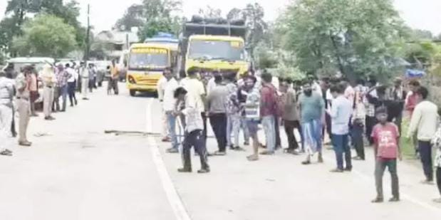 कोरबा में दर्दनाक सड़क हादसा: टैंकर की टक्कर से भाई-बहन की मौत, एक नाबालिग गंभीर