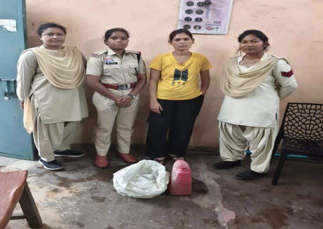 रायगढ़ में ‘ऑपरेशन आघात’ का बड़ा असर, 5 अवैध शराब तस्कर गिरफ्तार