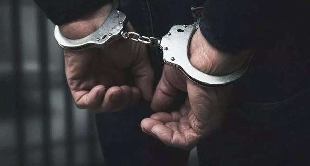 शेयर मार्केट में रकम दोगुनी करने का झांसा, करोड़ों की ठगी करने वाले पति-पत्नी गिरफ्तार