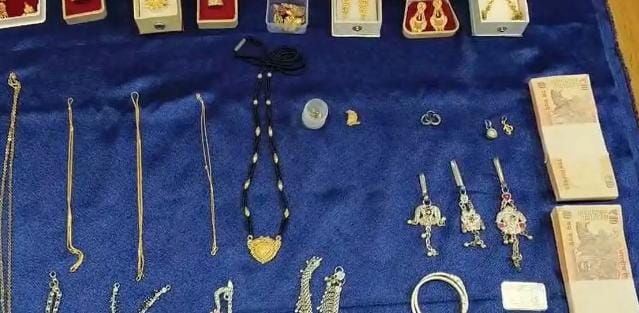 72 घंटे में सुलझी 10 लाख की चोरी, पड़ोसी ही निकला मास्टरमाइंड