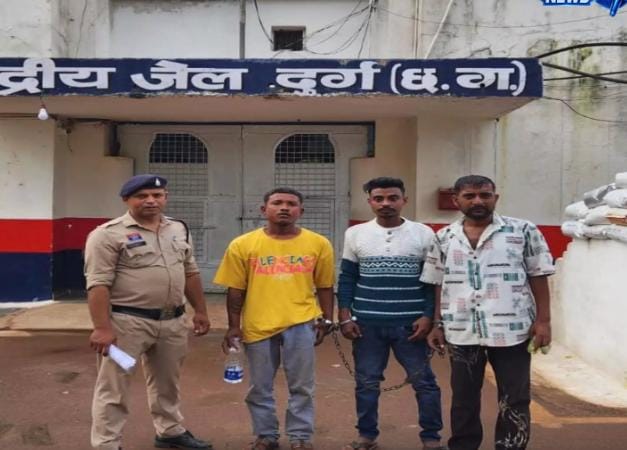नशीली दवाइयों के अवैध कारोबार पर पुलिस का बड़ा प्रहार, 3 तस्कर गिरफ्तार