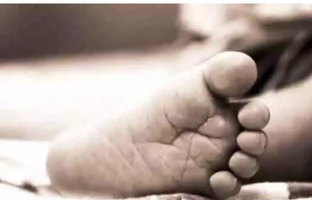 निर्माणाधीन नाले में डूबने से 6 वर्षीय बच्ची की मौत, ठेकेदार की लापरवाही पर उठे सवाल
