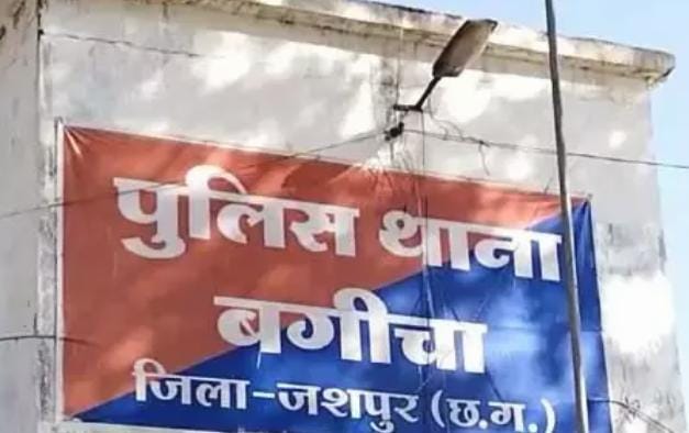 जशपुर में 17 वर्षीय किशोरी का शव पेड़ से लटका मिला, पुलिस हर पहलू की जांच में जुटी