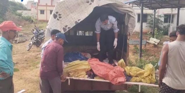 NH-930 पर भीषण सड़क हादसा: दो बाइक सवार युवकों की मौत, तीन गंभीर घायल