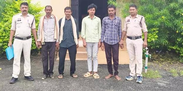 बस छूटने के बाद महिला से कथित सामूहिक दुष्कर्म, चार आरोपी गिरफ्तार