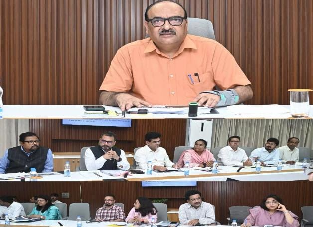 पेसा और वन अधिकार कानून के प्रभावी क्रियान्वयन पर जोर, मुख्य सचिव ने दिए अहम निर्देश